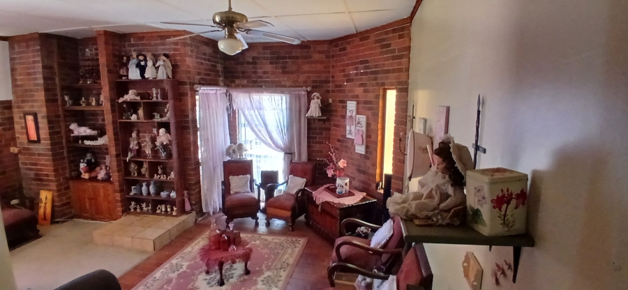 4 Bedroom Property for Sale in Universitas Free State